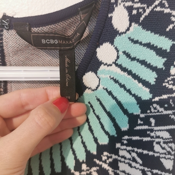 BCBGMAXAZRIA XS/S Wilma feather print exposed lower back - Picture 8 of 12